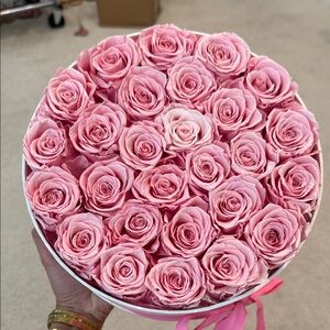 Round Box of Pink Roses